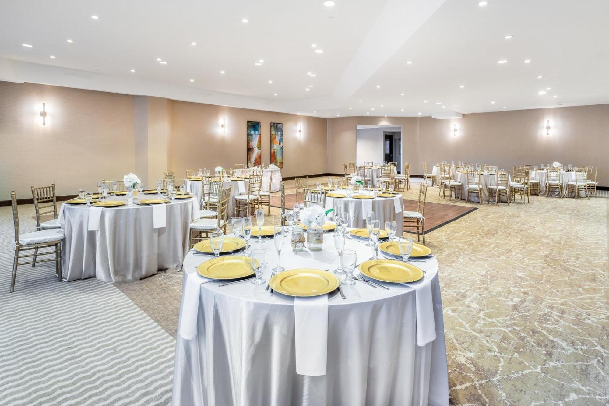 Crowne Plaza Hotel Los Angeles Harbor By Ihg Екстер'єр фото